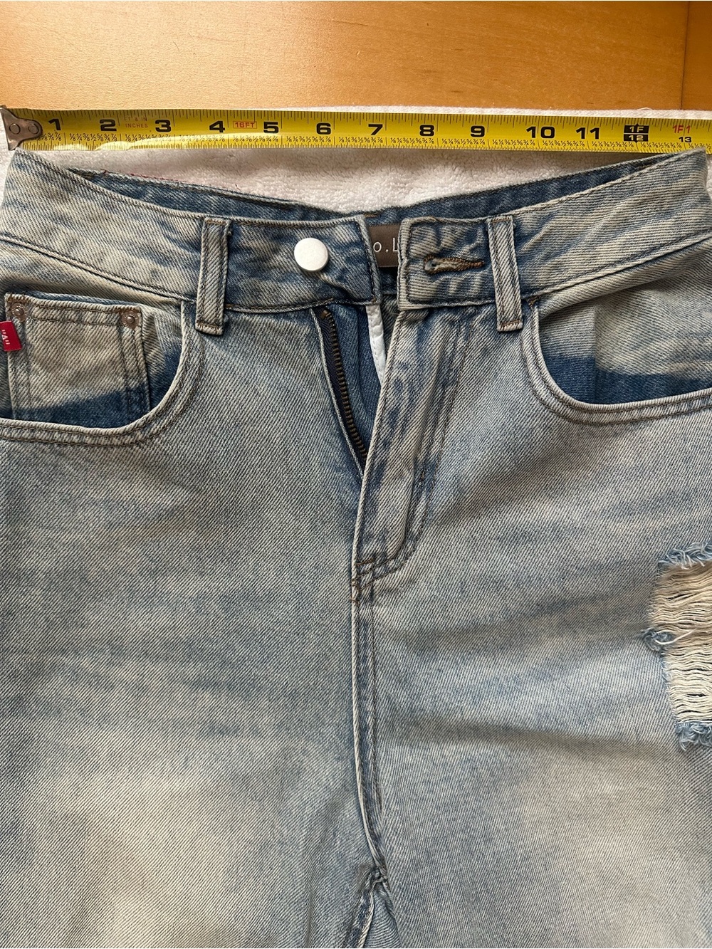 Distressed Ripped Jeans - Light Blue - Picture 3 of 6